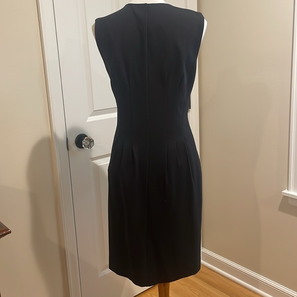 Kate Spade: V-neck Ponte Sleeveless Dress - Black - Size 10 - Picture 5 of 9